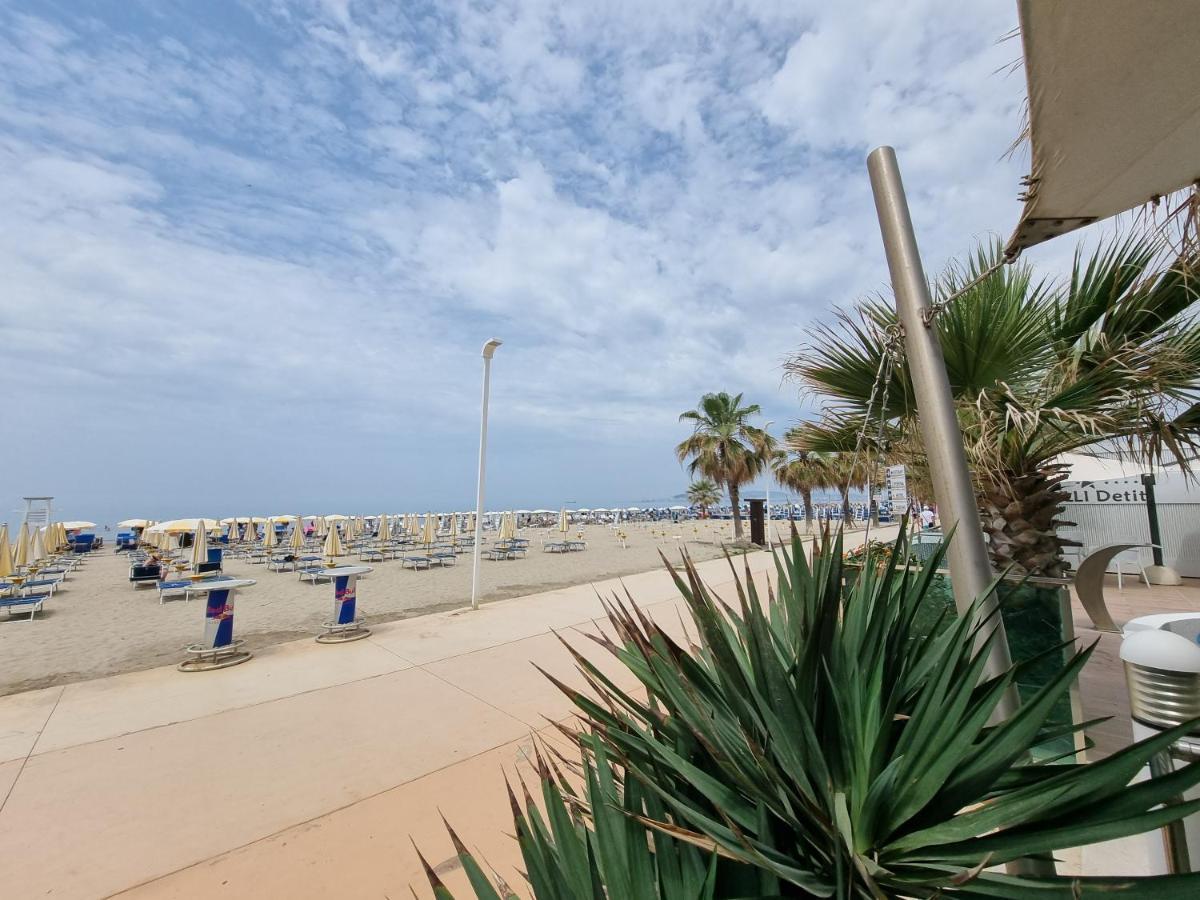 Vacation Home Near The Sea Durres Ngoại thất bức ảnh